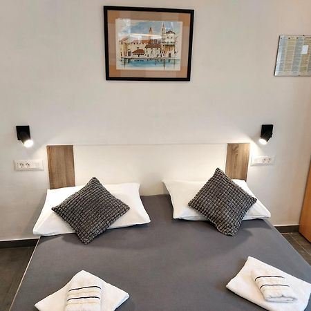 Apartment "Duma" โตรกีร์ ภายนอก รูปภาพ