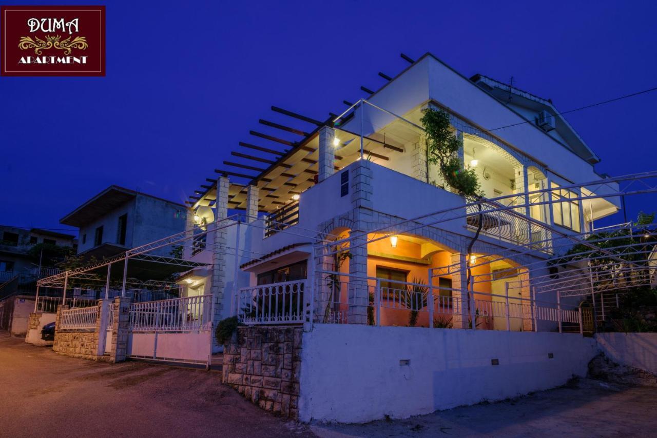 Apartment "Duma" โตรกีร์ ภายนอก รูปภาพ