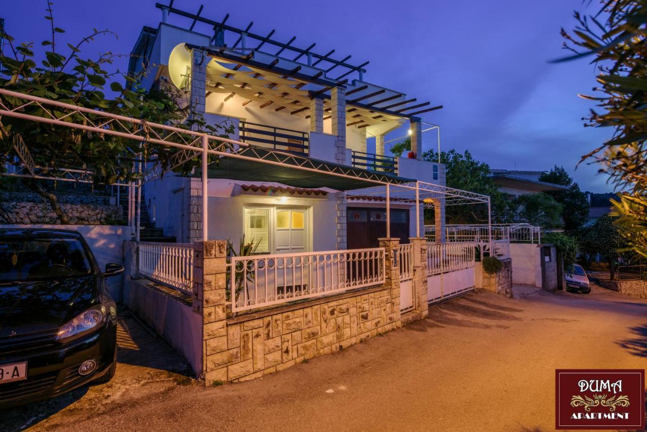Apartment "Duma" โตรกีร์ ภายนอก รูปภาพ