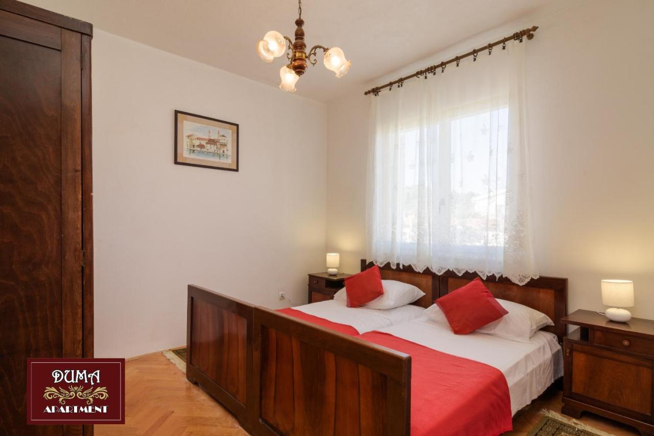Apartment "Duma" โตรกีร์ ภายนอก รูปภาพ