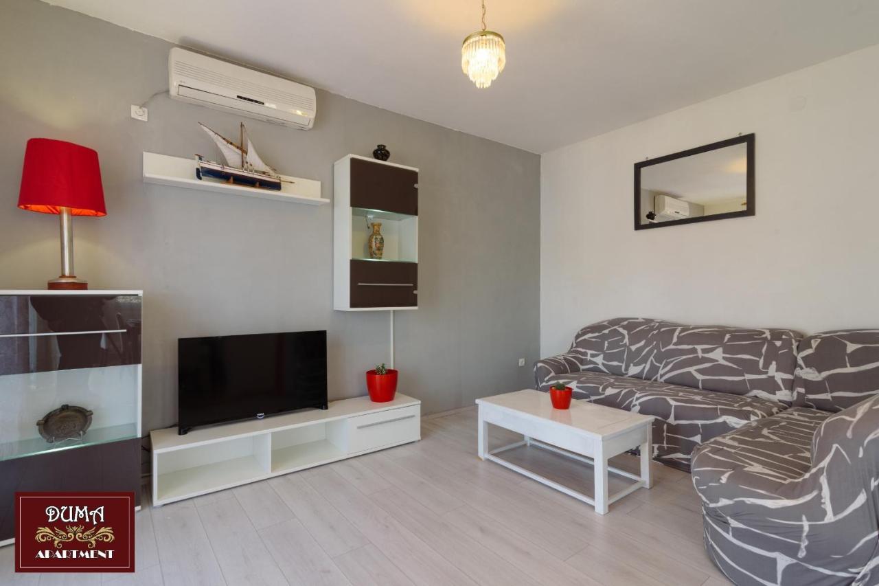 Apartment "Duma" โตรกีร์ ภายนอก รูปภาพ