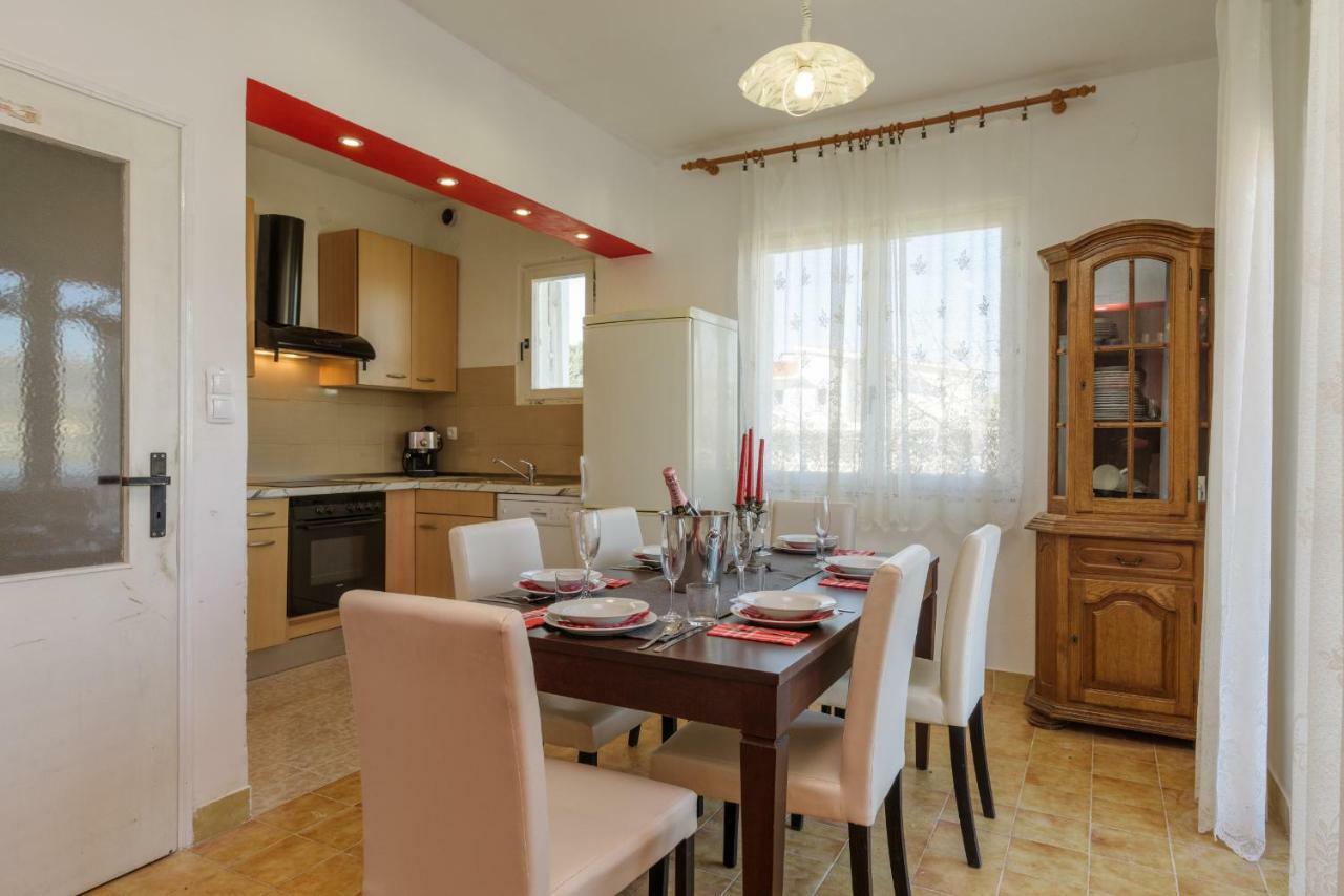 Apartment "Duma" โตรกีร์ ภายนอก รูปภาพ