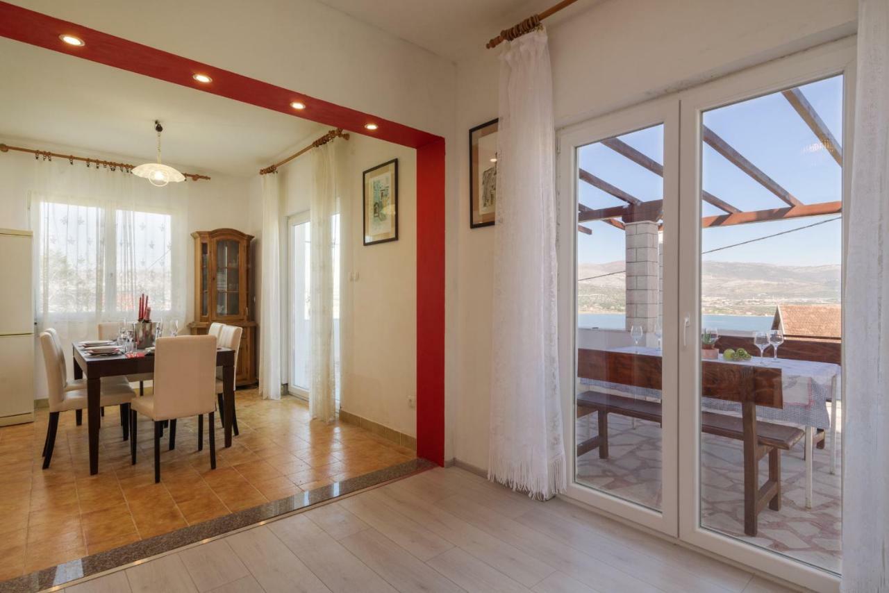 Apartment "Duma" โตรกีร์ ภายนอก รูปภาพ